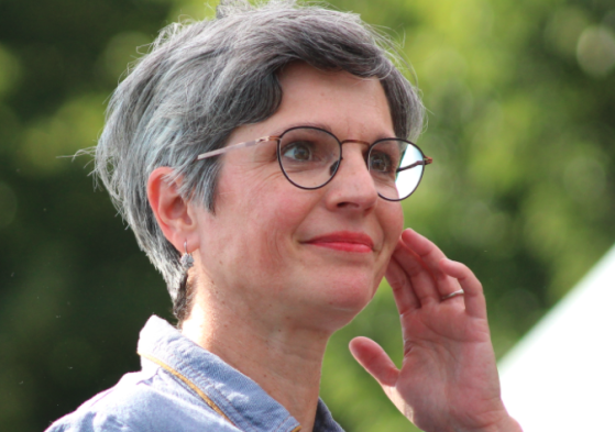 Sandrine Rousseau affirme que « les Français de souche, ça n’existe pas » et que la France est le produit de « 1001 flux migratoires »