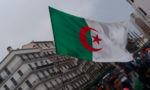 69% des Français souhaitent suspendre l’octroi de visas aux Algériens tant que le journaliste français Christophe Gleizes est emprisonné en Algérie, selon un sondage