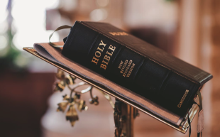 Etats-Unis : Une cour fédérale autorise le Texas à afficher les Dix commandements de la Bible dans les écoles publiques