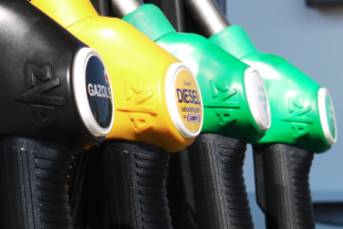 🚗​Prix des carburants : le gouvernement exclut une nouvelle aide générale en raison de l’état des finances publiques