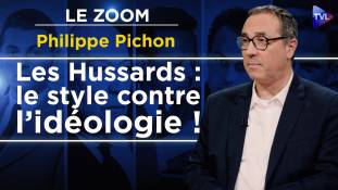 Philippe Pichon présente son essai sur les "Hussards", ces écrivains français rebelles des années 1950 – Roger Nimier, Blondin, Laurent, Déon – qui ont défié Sartre et rendu à la littérature son style, son panache et sa liberté.